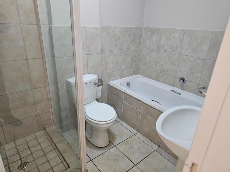 To Let 2 Bedroom Property for Rent in Burgundy Estate Western Cape
